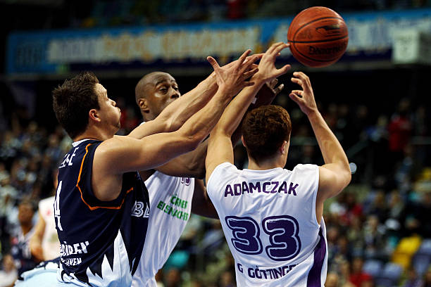 地足球发展 地足球发展