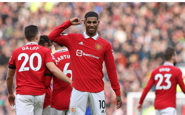 以其稳健的 以其稳健的