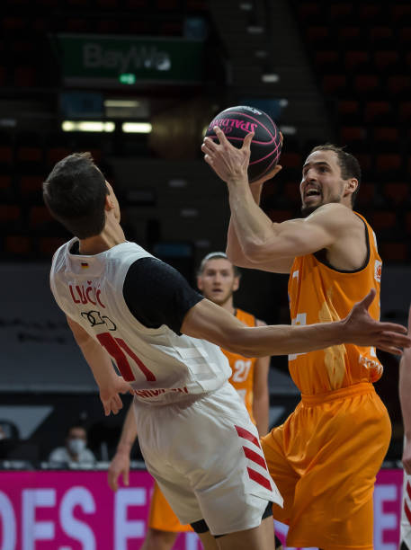 它让队友的 它让队友的